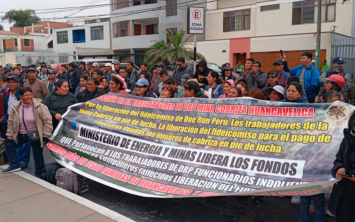 doe-run-peru-protesta-ex-trabajadores